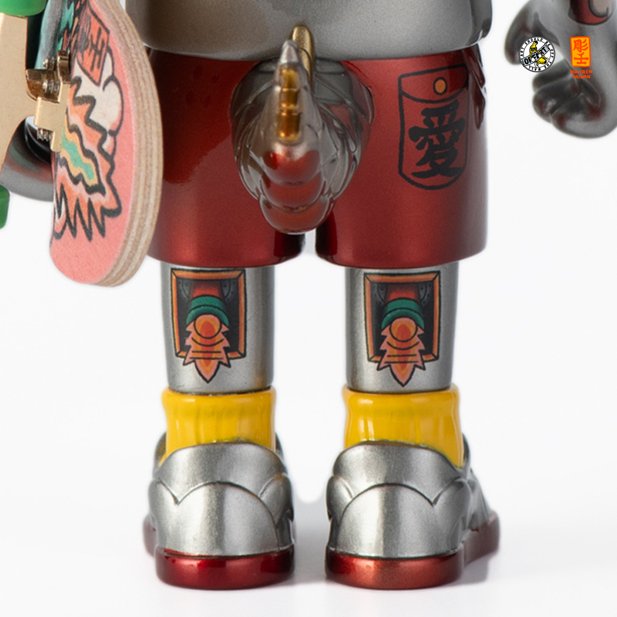 OFFART X Horiren Like A Dragon Skateboarder Meow Type Mecha Vinyl