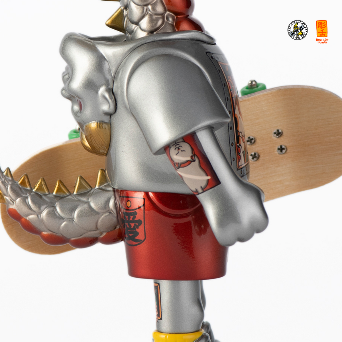 OFFART X Horiren Like A Dragon Skateboarder Meow Type Mecha Vinyl