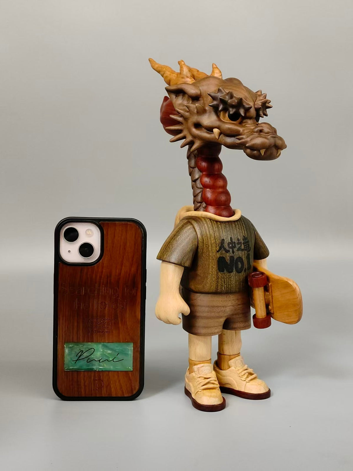 OFFART X Horiren Like A Dragon Woody Skate 100% Wooden Statue (pre-order)
