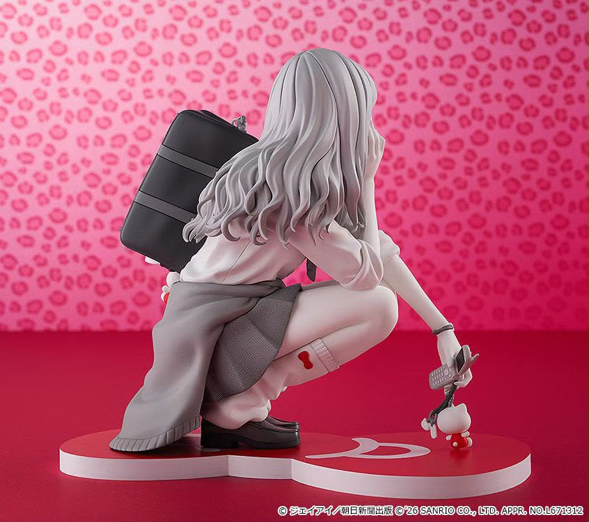 G.S.Collection Gyaru Tomie X Hello Kitty PVC Statue (pre-order)