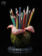 Pixel Blender Studio Alien Egg Pen Stationery Resin Holder (pre-order)