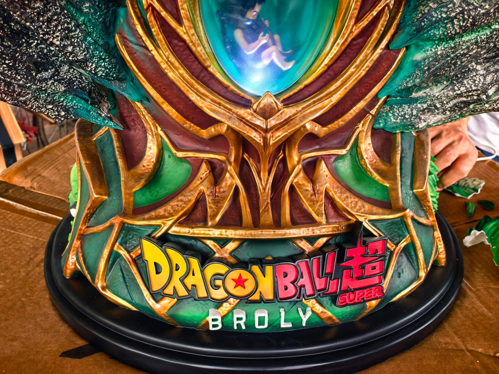 Sea Level Life-Sized Powering Up Broly Resin Statue (pre-order)