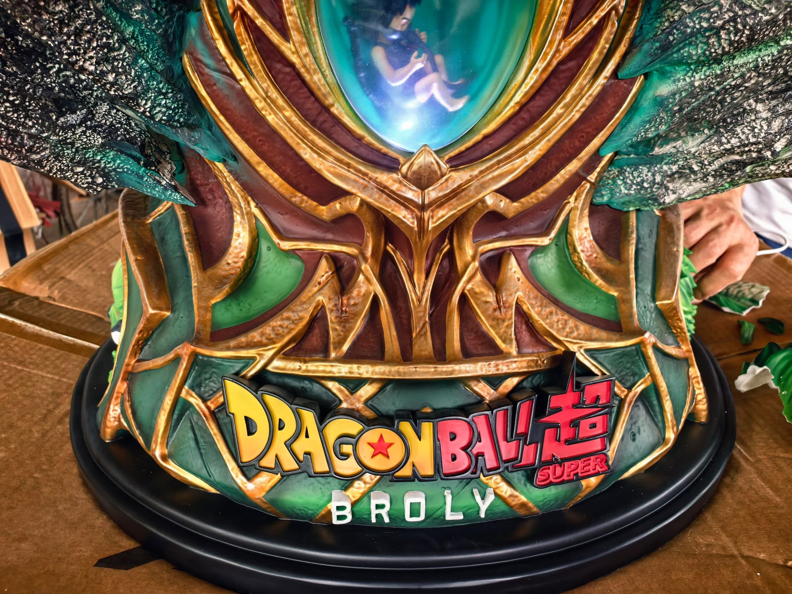 Sea Level Life-Sized Powering Up Broly Resin Statue (pre-order)