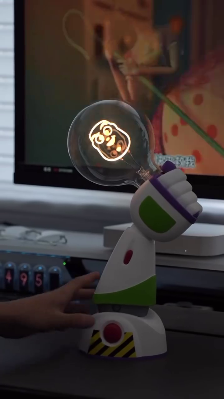 SUNDAY HOME Toy Story Buzzlight Year Hand LED Lamp