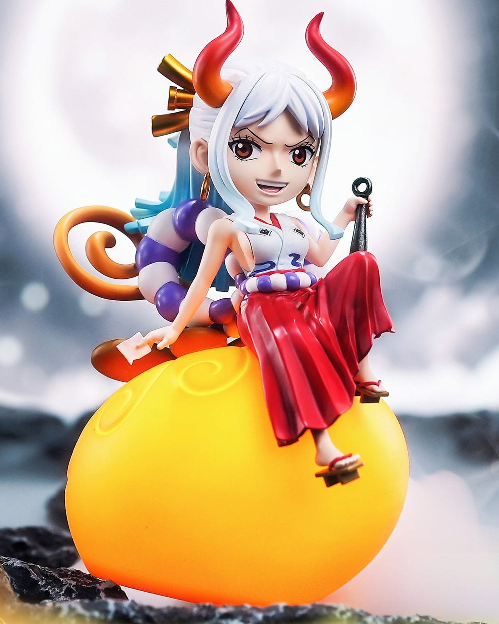 Promotional graphic for a product line featuring two cartoon-style children on glowing orange globes, with Chinese text and product feature icons on an orange background.