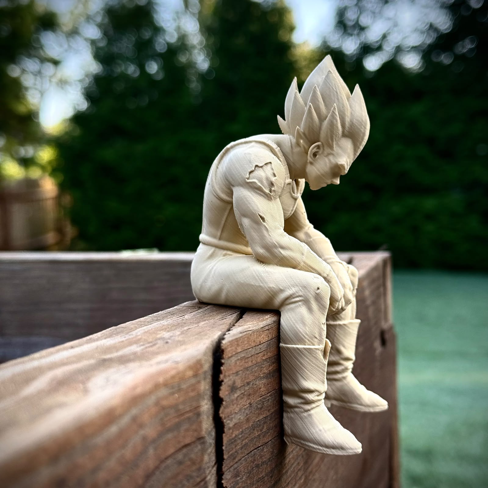 Yumi Studio DBZ Sitting Vegeta Resin Statue