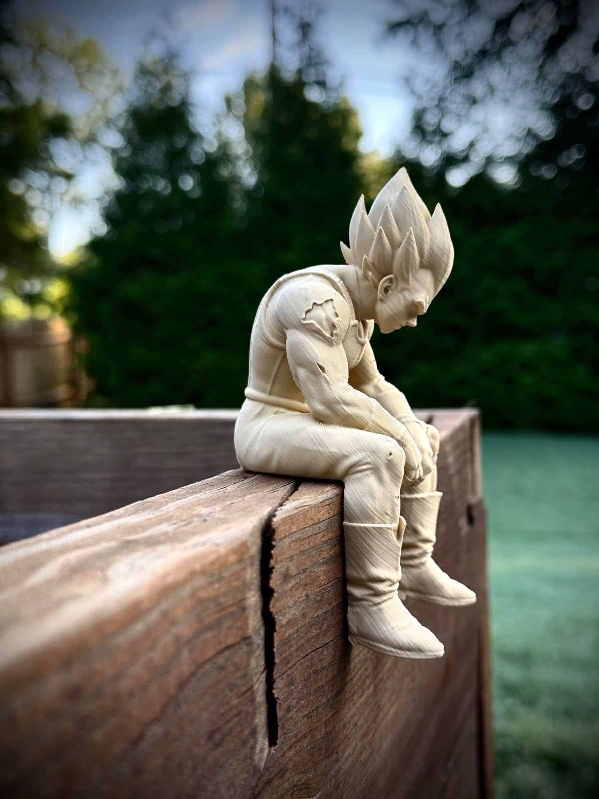 Yumi Studio DBZ Sitting Vegeta Resin Statue